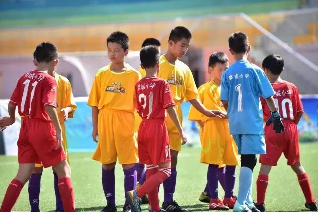 精选足篮专家:明哥说球11连红英超7中7 张翼峰9连红